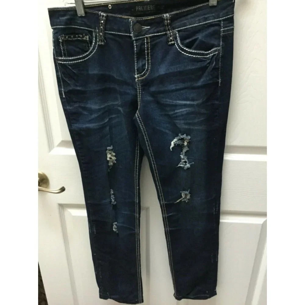 PREMIUM RUE 21 casual distressed bling jeans 9/10